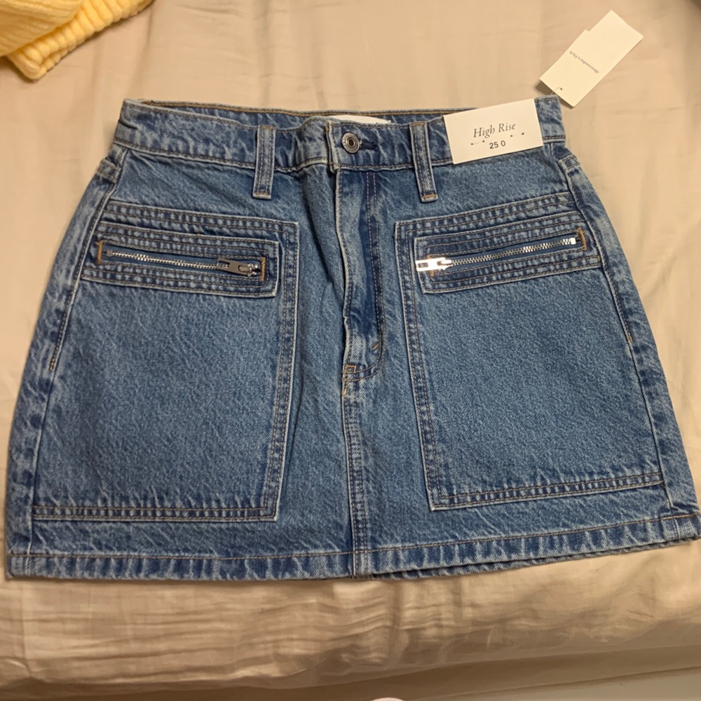 Blue Denim Women’s Shorts with Front Zip Pockets